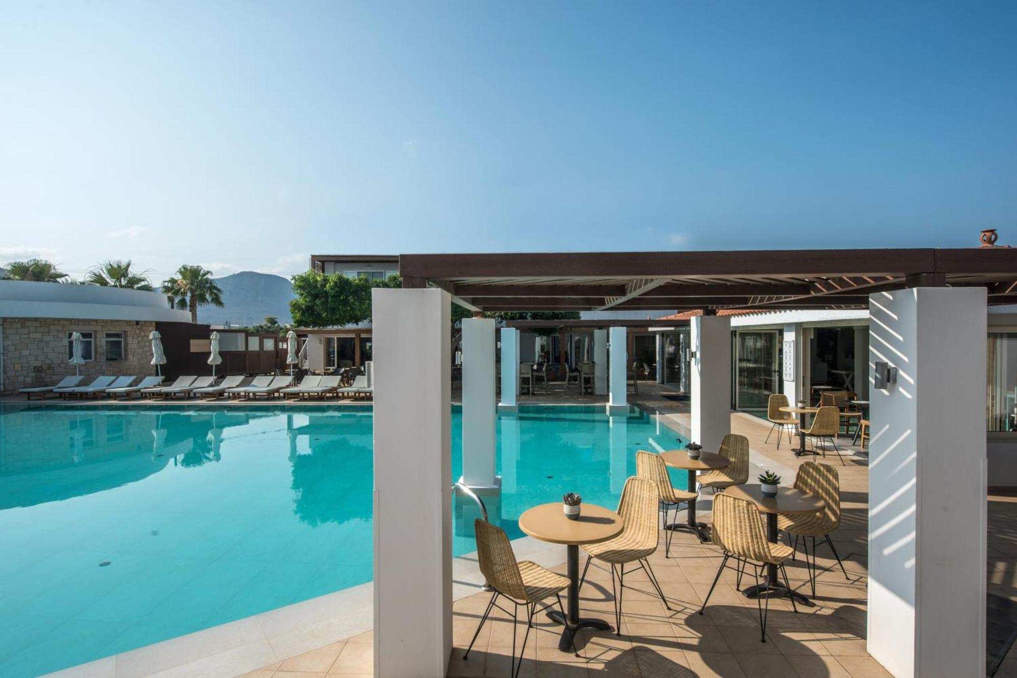 Sensus Experience By Lavris Hotel Goúvai Luaran gambar
